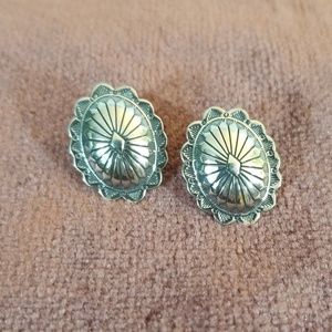 Silver oval stud earrings